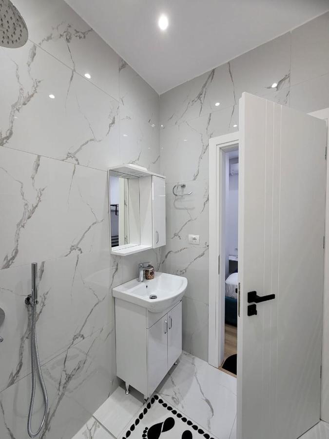 Luxury Room'S By Lika Saranda Extérieur photo